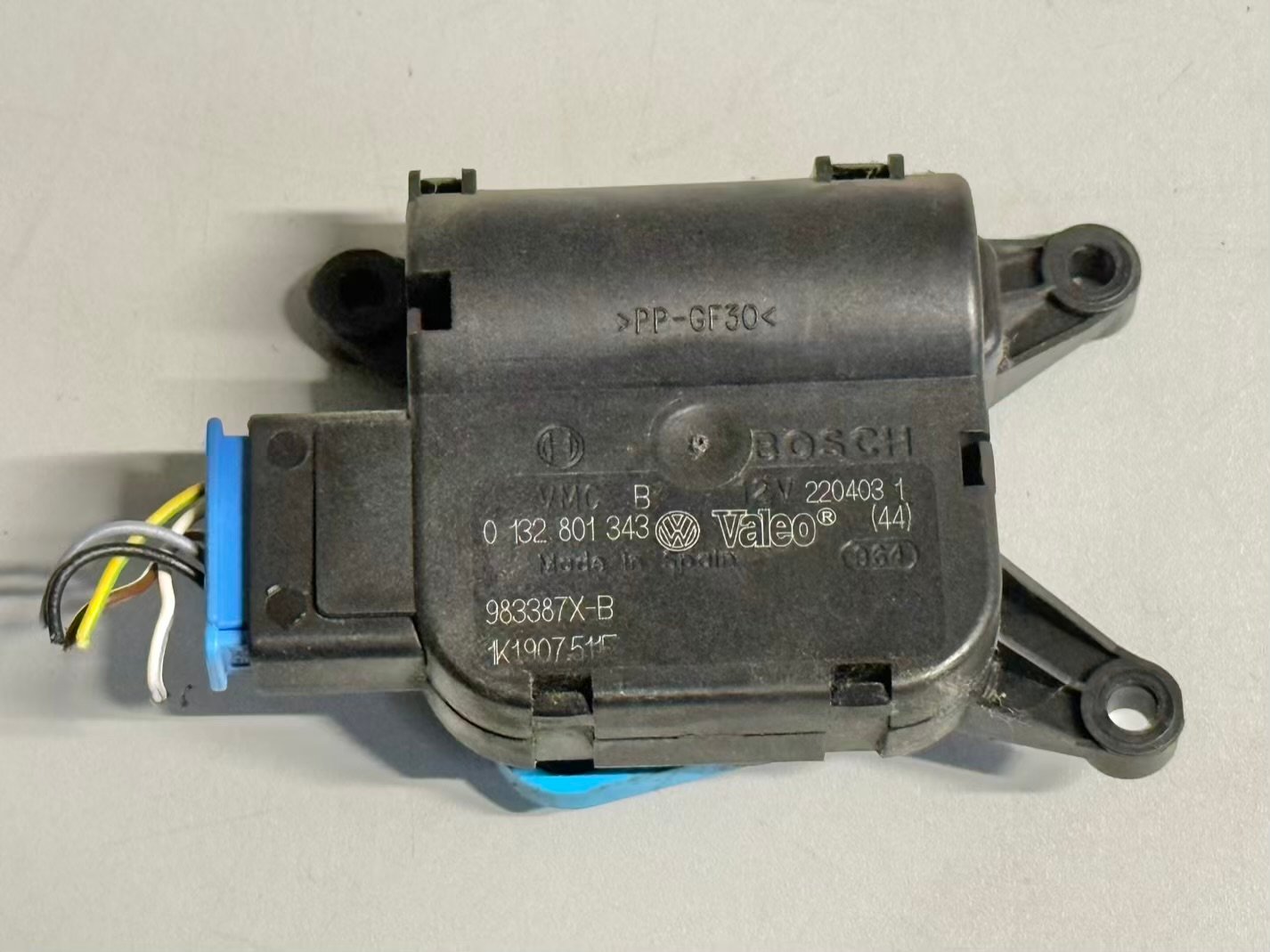 Stellmotor Regelklappe Klima VW Touran 1T1 2003 1K1907511E, 0132801343