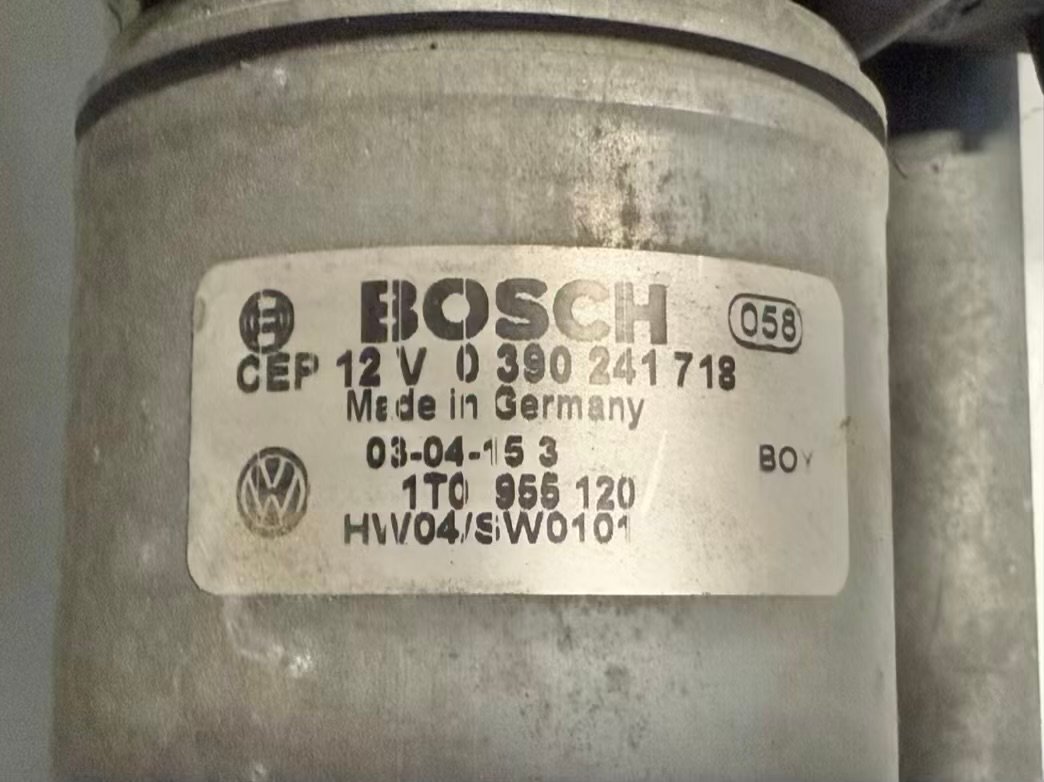 Wischermotor Wischergestänge Vorne Rechts VW Touran 1T1 2003 1T0955024