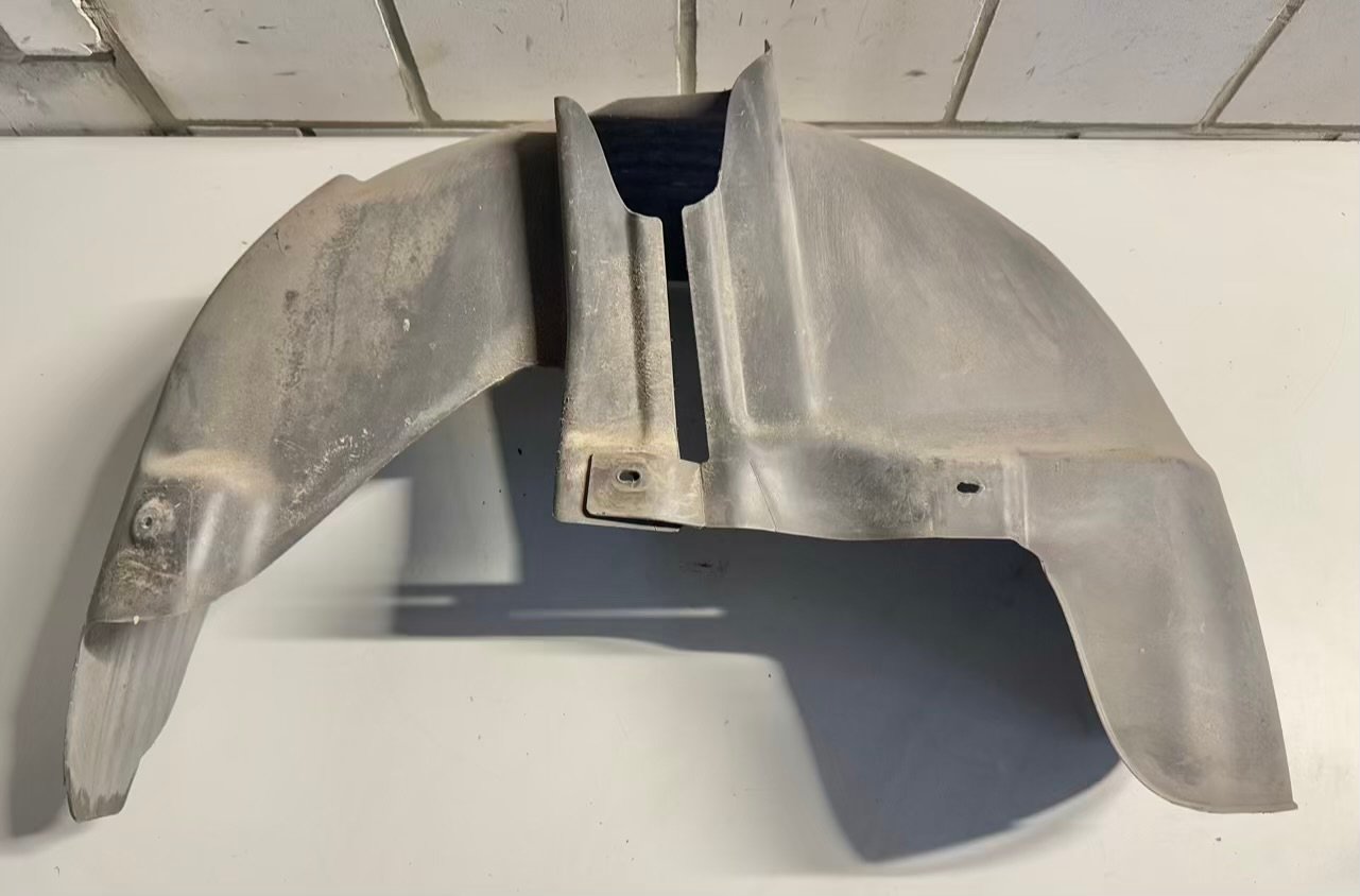 Radhausschale Radhausverkleidung hinten rechts VW Touran 1T1 2003 1T0810972B