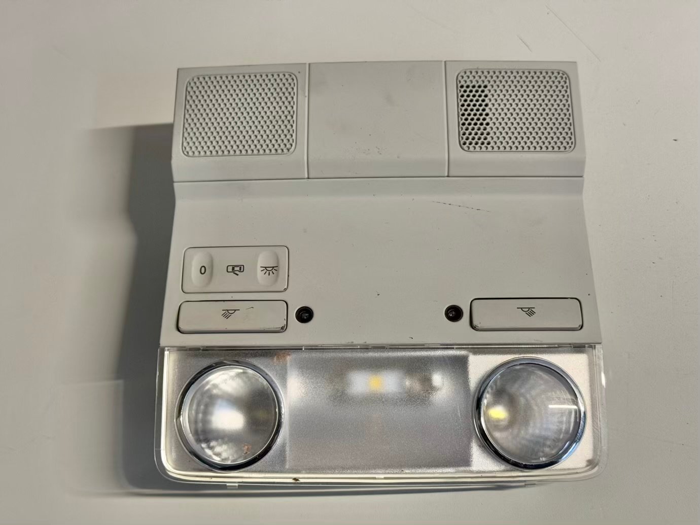 Leseleuchte Innenraumbeleuchtung vorne VW Golf Plus 2005 5M1 1,6 FSI 1K0947105