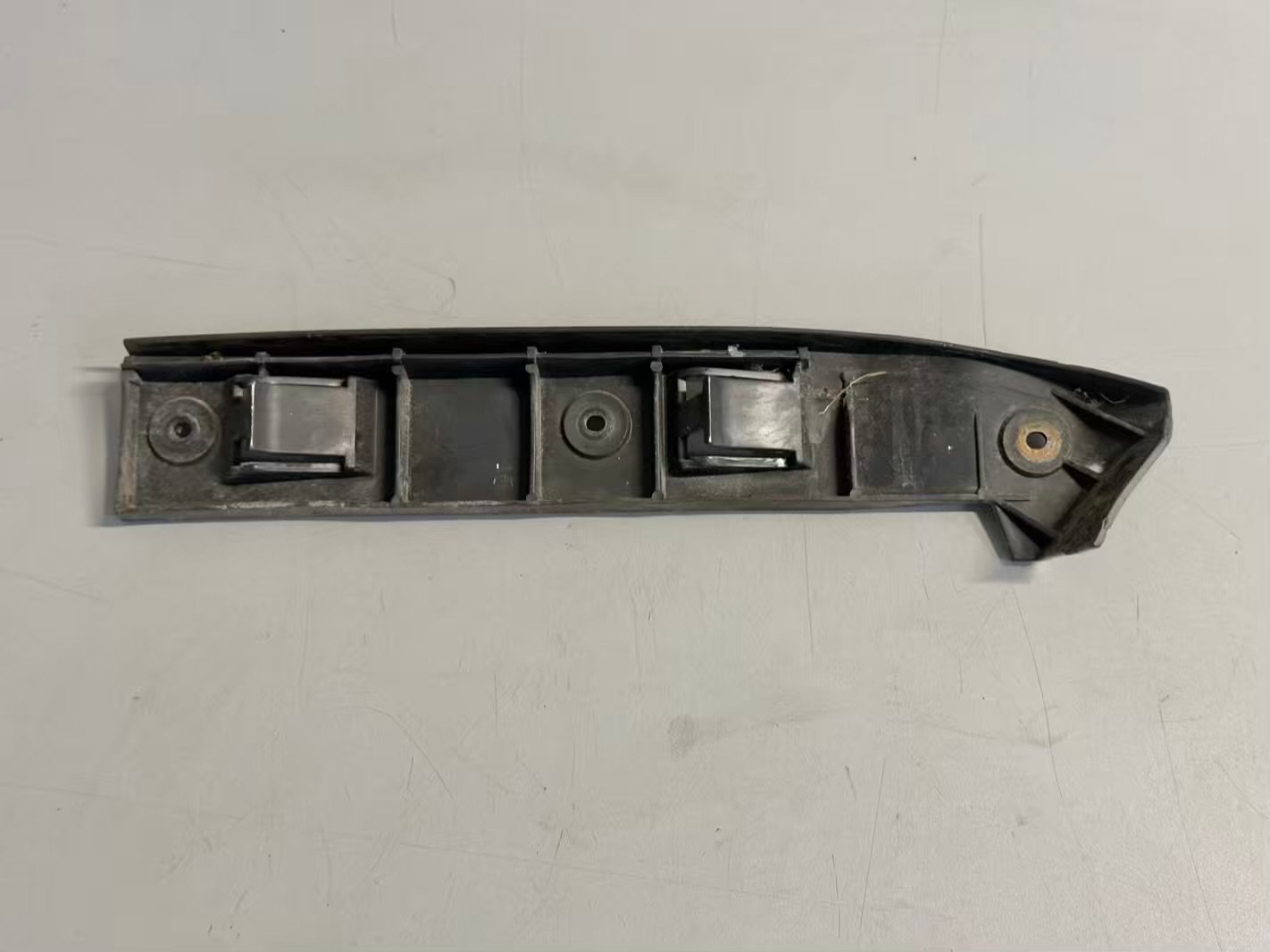 Stoßstangenhalter Halter vorn links Golf 4 1,4 1J1 1998 1J0807183A