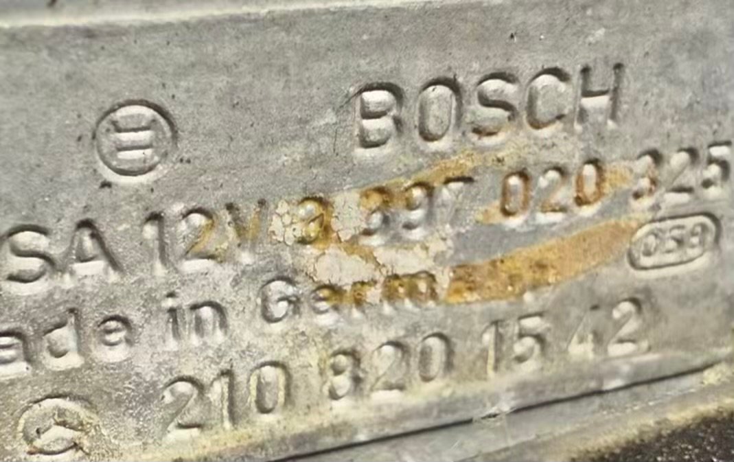 Wischermotor mit Gestänge vorne Mercedes BENZ CLK 320 1999 W208 0390241420