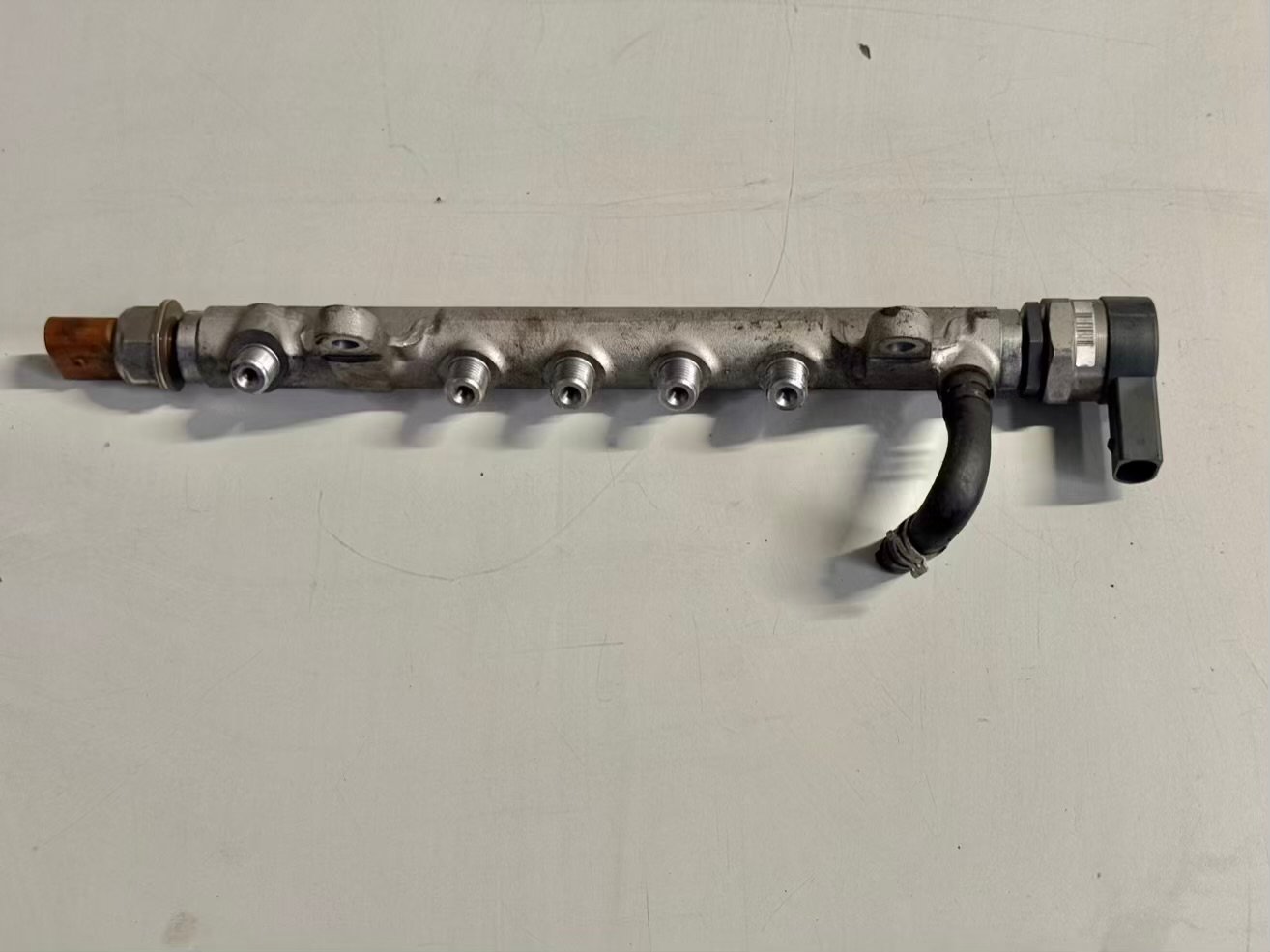 Einspritzleiste Düsenstock Rail Diesel 2.0 TDI Passat 3C 2008 03L130089