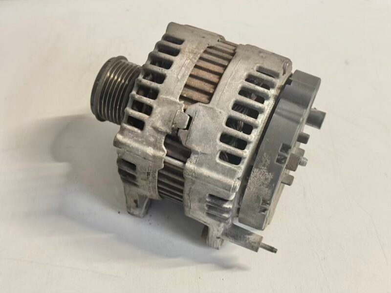 Lichtmaschine Generator 2.0 TDI Passat 3C 2008 03G903023, 0121715003