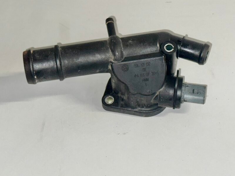 Kühlwasser Flansch 2.0 TDI Passat 3C 2008 03L121132