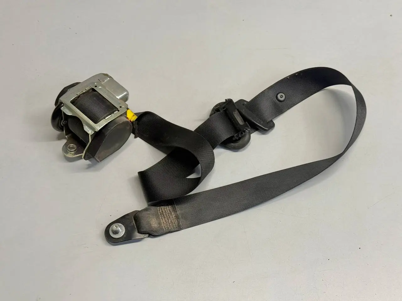 Sicherheitsgurt Vorne Rechts Mercedes Benz Vito W639 111CDI 2009 A6398603985