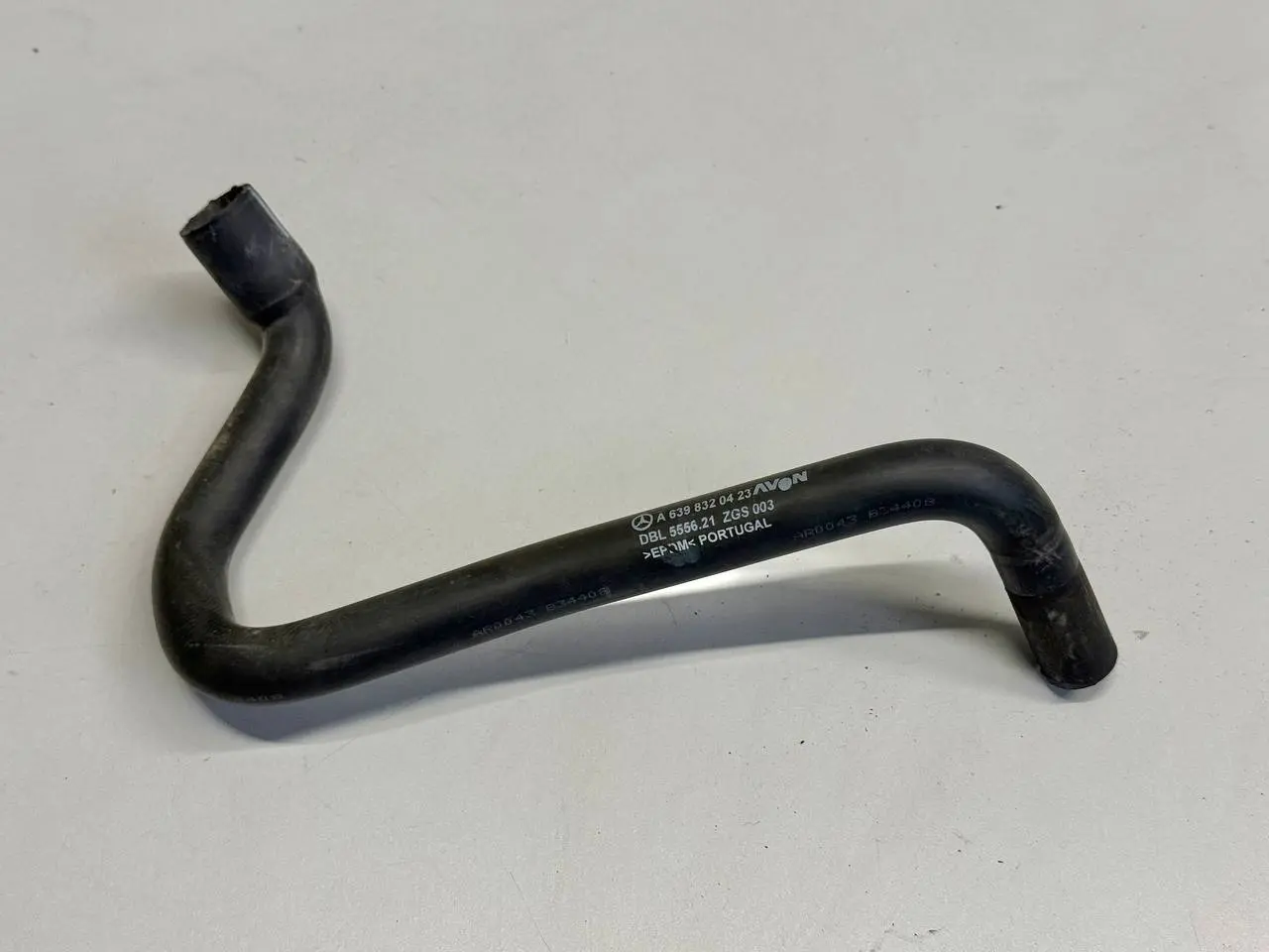 Kühlwasserschlauch Schlauch Mercedes Benz Vito W639 111CDI 2009 A6398320423