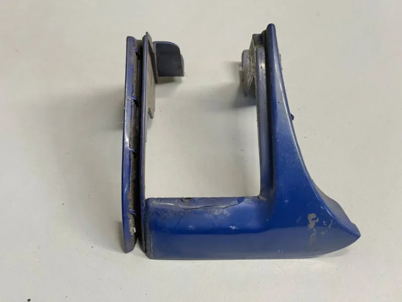 Blende Scharnier Heckflügeltür recht Mercedes Benz Vito W639 111 2009 6396940625