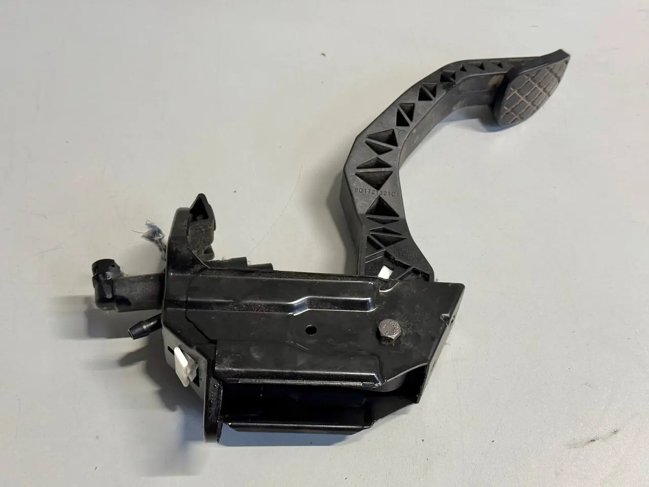 Kupplungspedal Mit Kupplungsgeberzylinder VW Polo 9N1 1,2L 2002 6Q1721059F