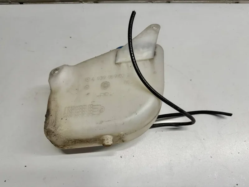 Behälter Scheinwerferwaschanlage Merceds Benz Vito W639 111 2009 A6398690220