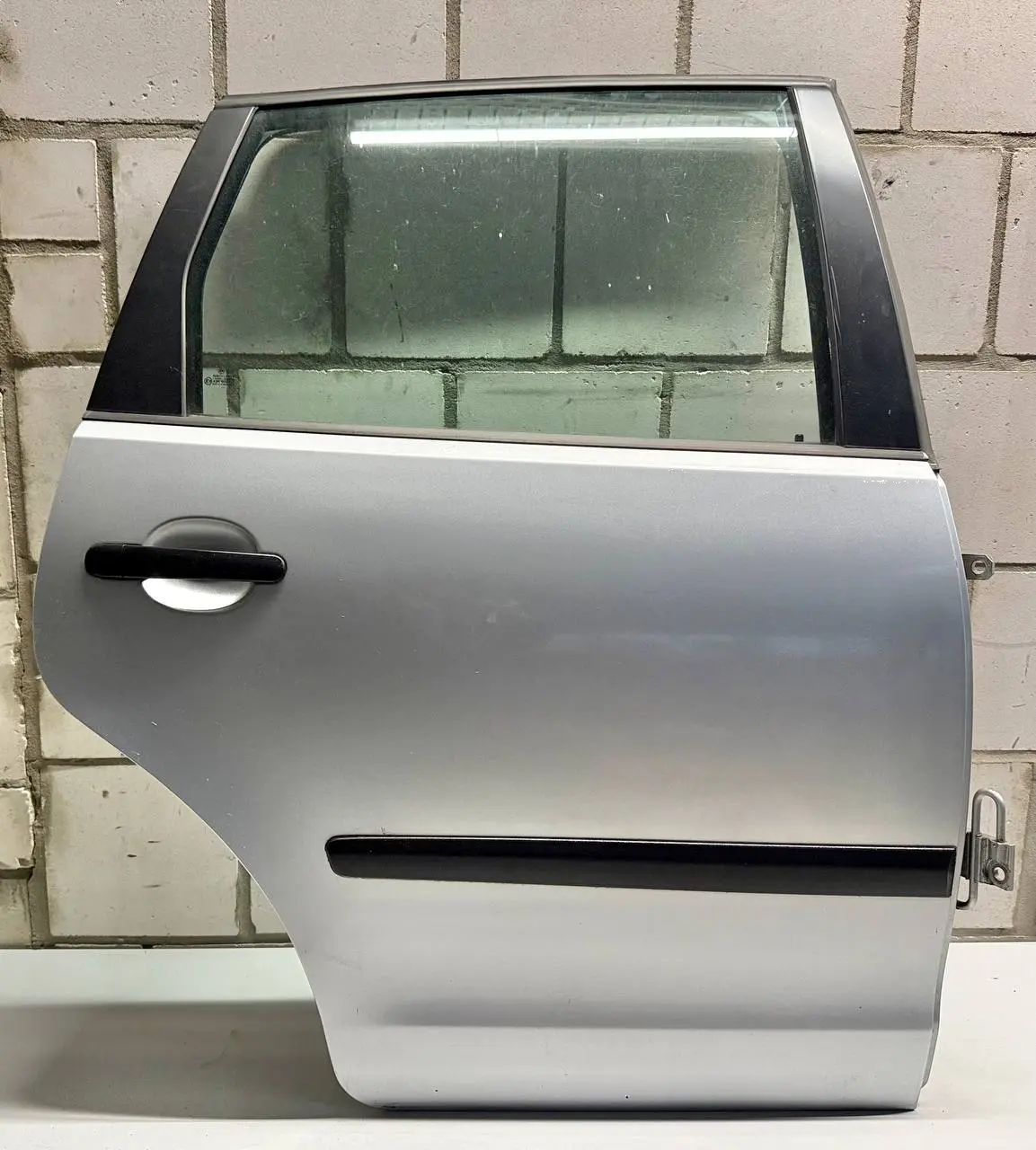 Tür hinten Rechts Komplett VW Polo 9N1 1,2L 2002 FC: LA7W