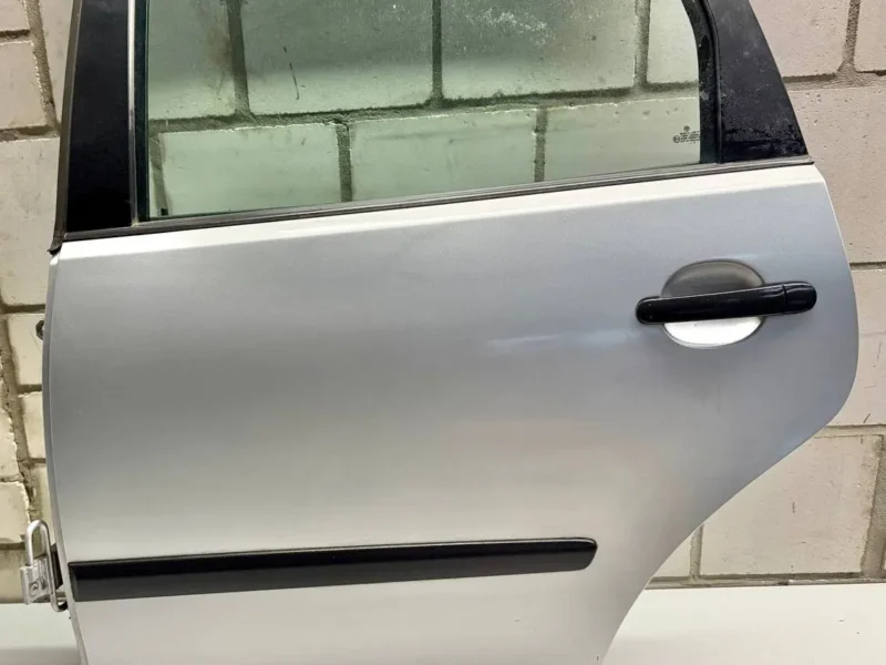 Tür hinten Links Komplett VW Polo 9N1 1,2L 2002 FC: LA7W