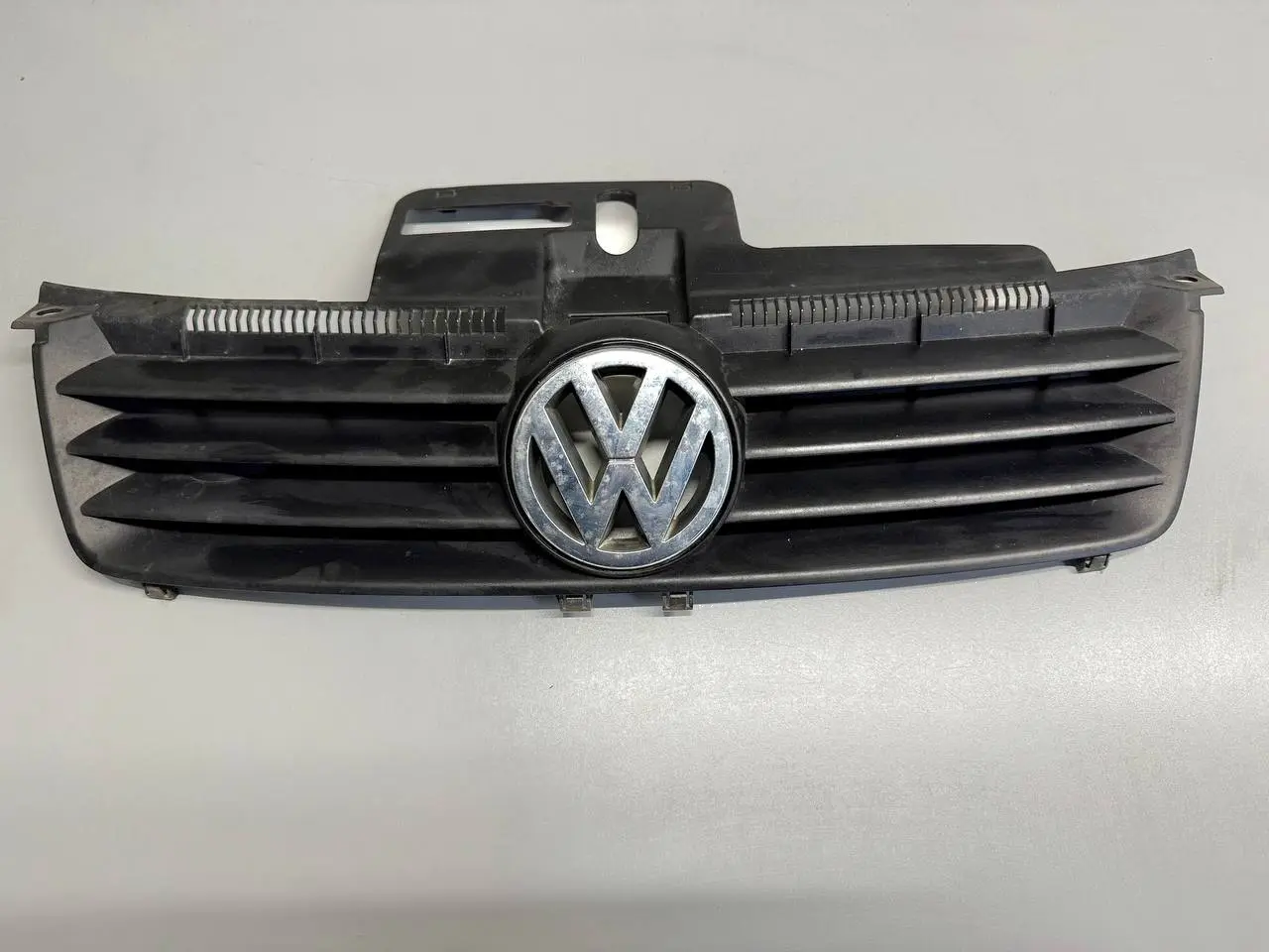 Kühlergrill mit Emblem Grill Front VW Polo 9N1 1,2L 2002 6Q0853651