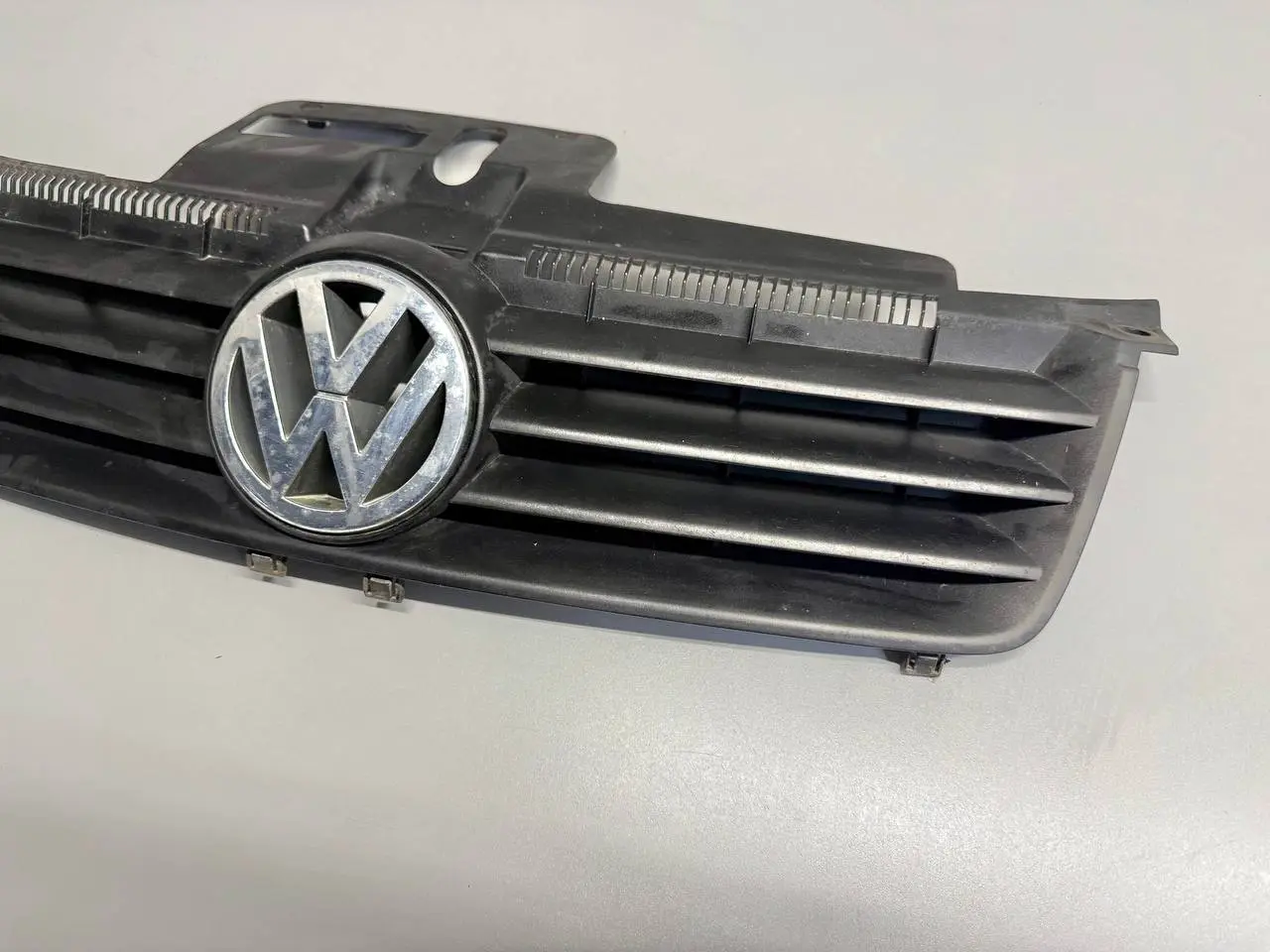 Kühlergrill mit Emblem Grill Front VW Polo 9N1 1,2L 2002 6Q0853651