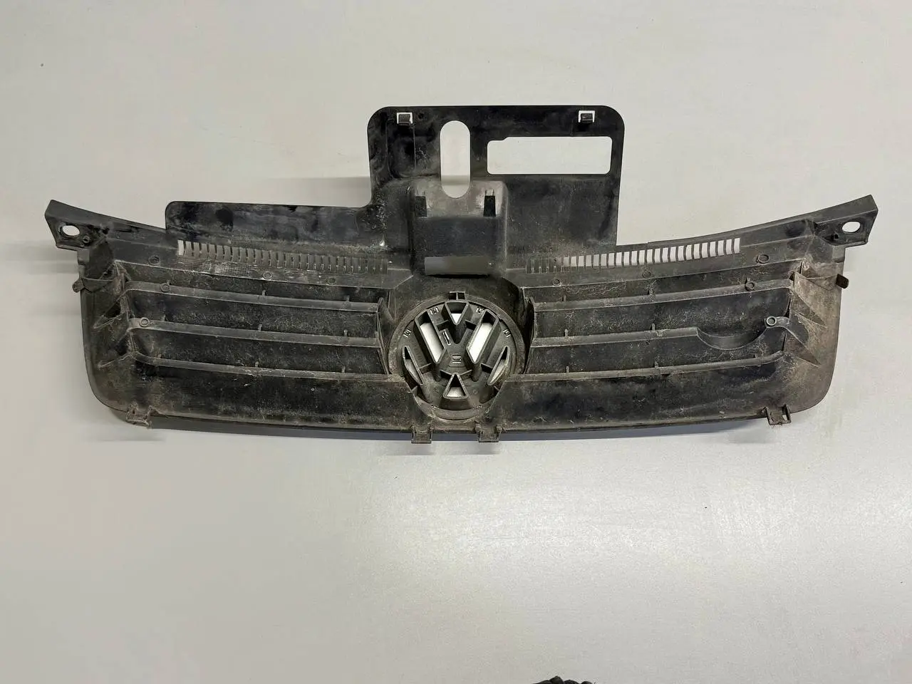 Kühlergrill mit Emblem Grill Front VW Polo 9N1 1,2L 2002 6Q0853651