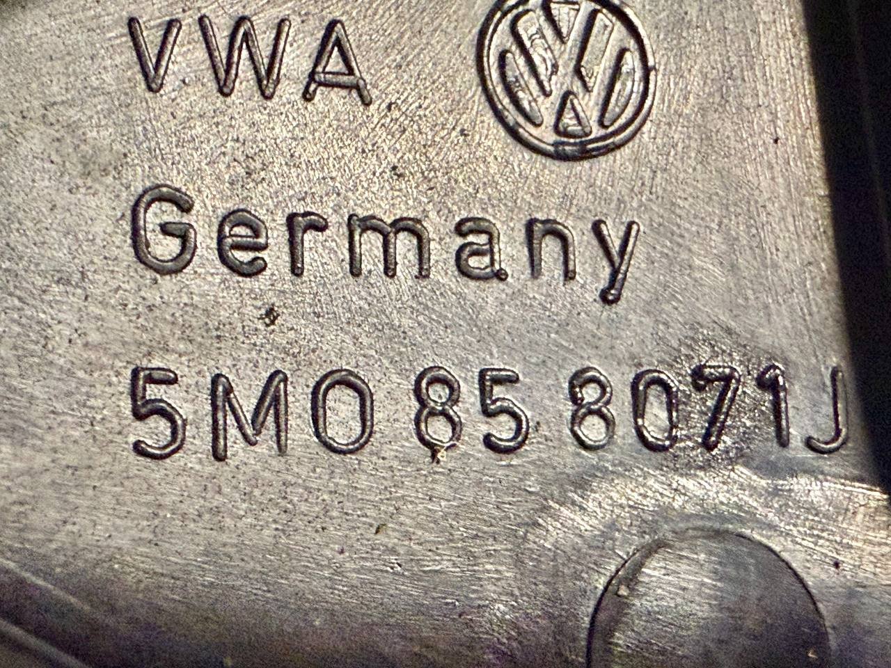 Abdeckung Radioblende Radio VW Golf Plus 2005 5M1 1,6 FSI 5M0858071, 5M0958509