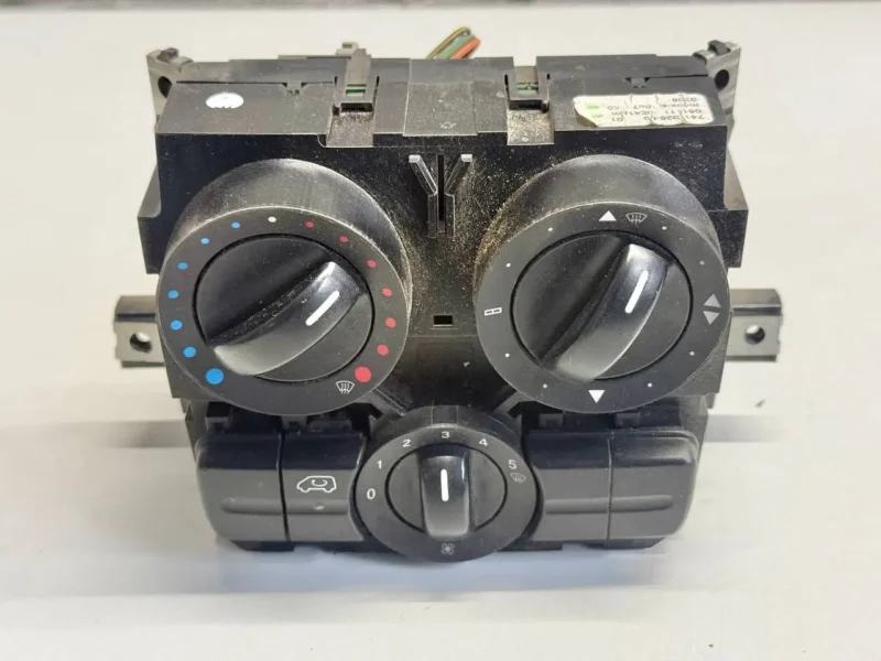 Heizungsbedienung Klimabedienteil Mercedes Benz Vito W639 111CDI 2009 6398301185