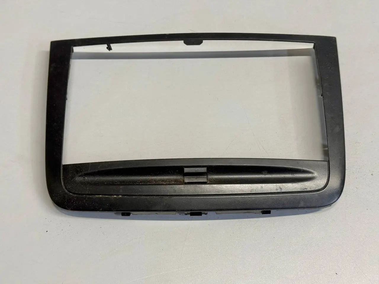 Radioblende Mittelkonsole Blende Mercedes Benz Vito W639 111CDI 2009 А6396800407