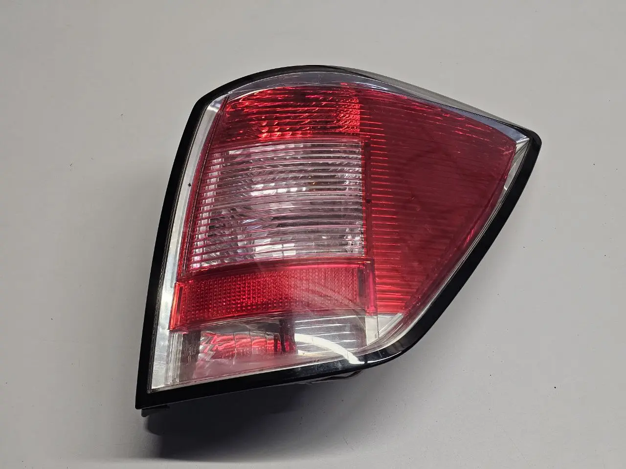 Rücklicht Rechts Opel ASTRA-H 1.6 DOHC 2007 24451840R, 13223674R , 13223674