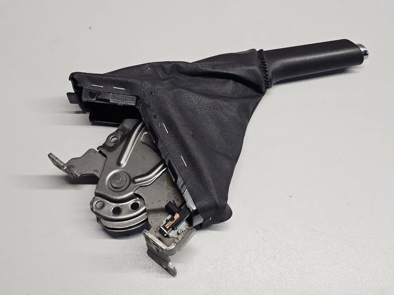 Handbremshebel ASTRA-H 1.6 DOHC 2007 13237277