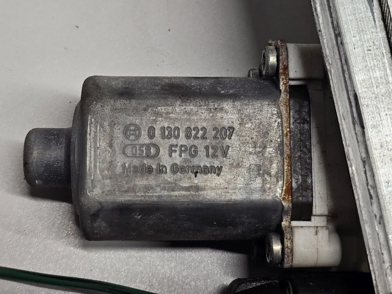 Fensterheber mit Motor vorne rechts Mitsubishi Colt 2006 1,3 0130822207