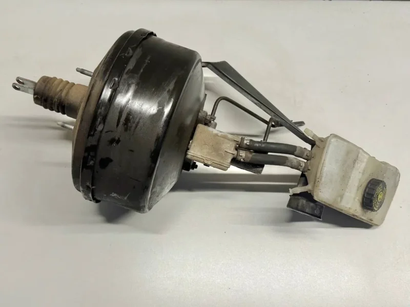 Bremse Servo Hauptschalter Zylinder Mercedes Benz Vito W639 111 2009 A0014300108