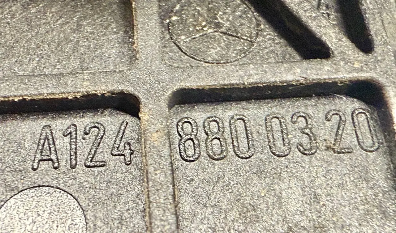 Motorhaube Haubenöffner Motorhaubengriff Benz Vito W639 111 2009 A1248800320