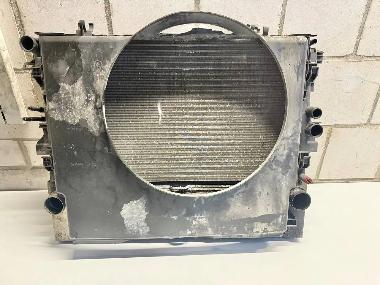 Wasserkühler Kühler Vorne Mercedes Benz Vito W639 111 2009 A6395011101