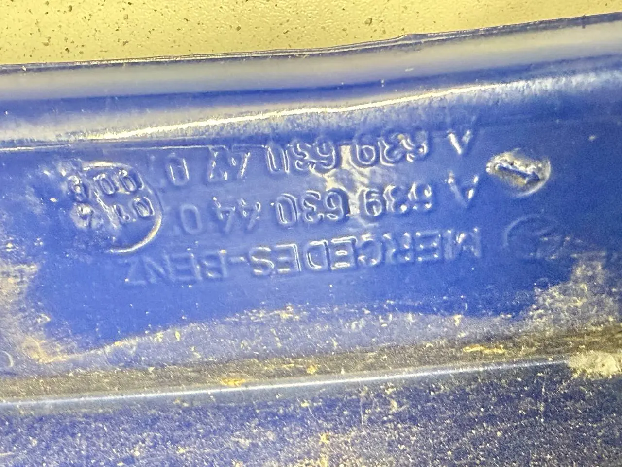 Kotflügel Vorne Rechts Mercedes Benz Vito W639 111 2009 A6396304407