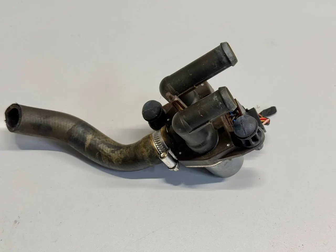 Duoventil Heizung Wasserventil Mercedes BENZ CLK 320 1999 W208 0018303484