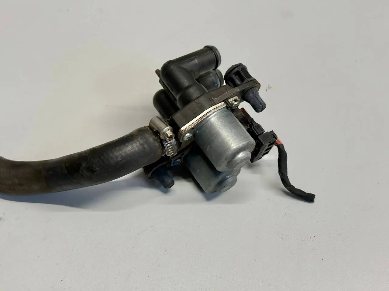 Duoventil Heizung Wasserventil Mercedes BENZ CLK 320 1999 W208 0018303484