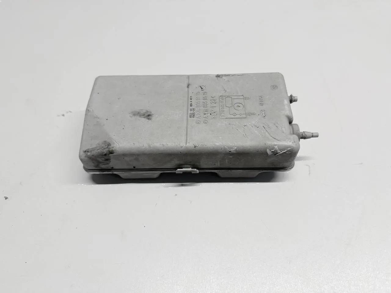 Vakuumbehälter Unterdruckbehälter Mercedes BENZ CLK 320 1999 W208 2208050119