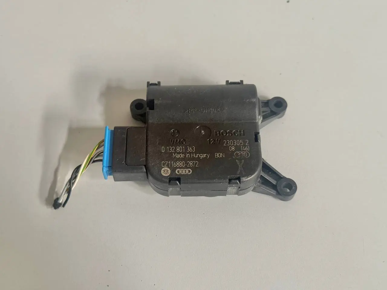 Heizung Stellmotor BOSCH VW Passat 3C 3C1907511, 0132801363, CZ1168802872