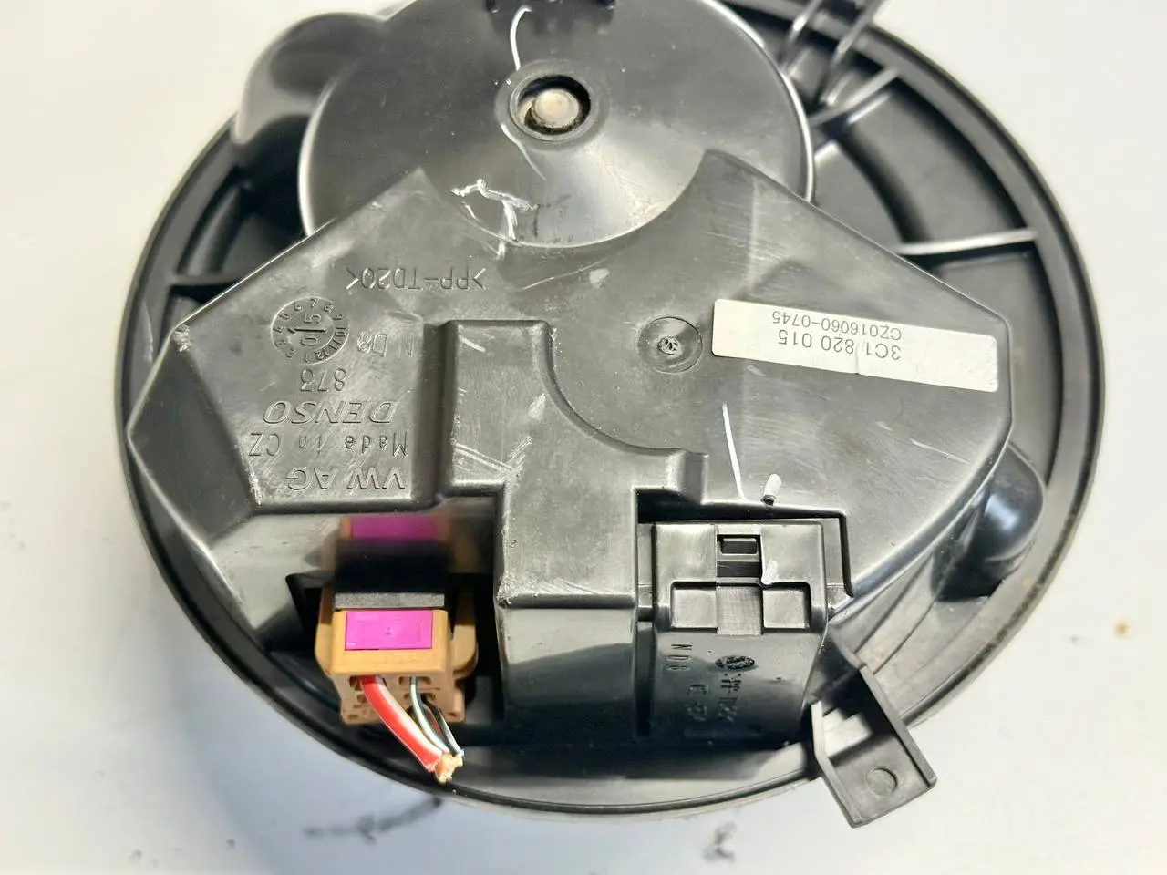 Gebläsemotor Lüftermotor VW Passat 3C 3C1820015