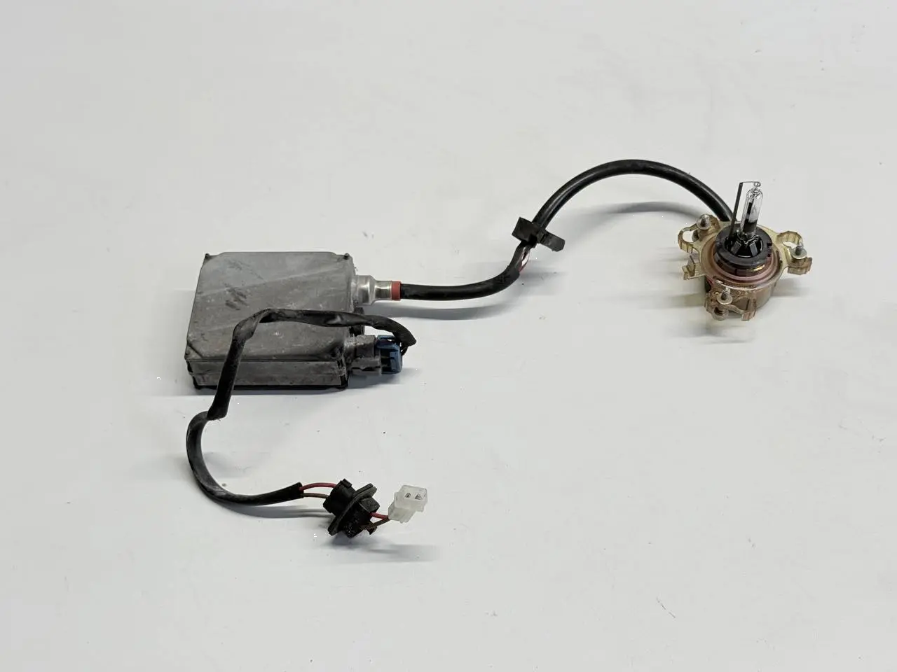 Xenon Steuergerät Vorschaltgerät Mercedes BENZ CLK 320 1999 W208 5DV00776007