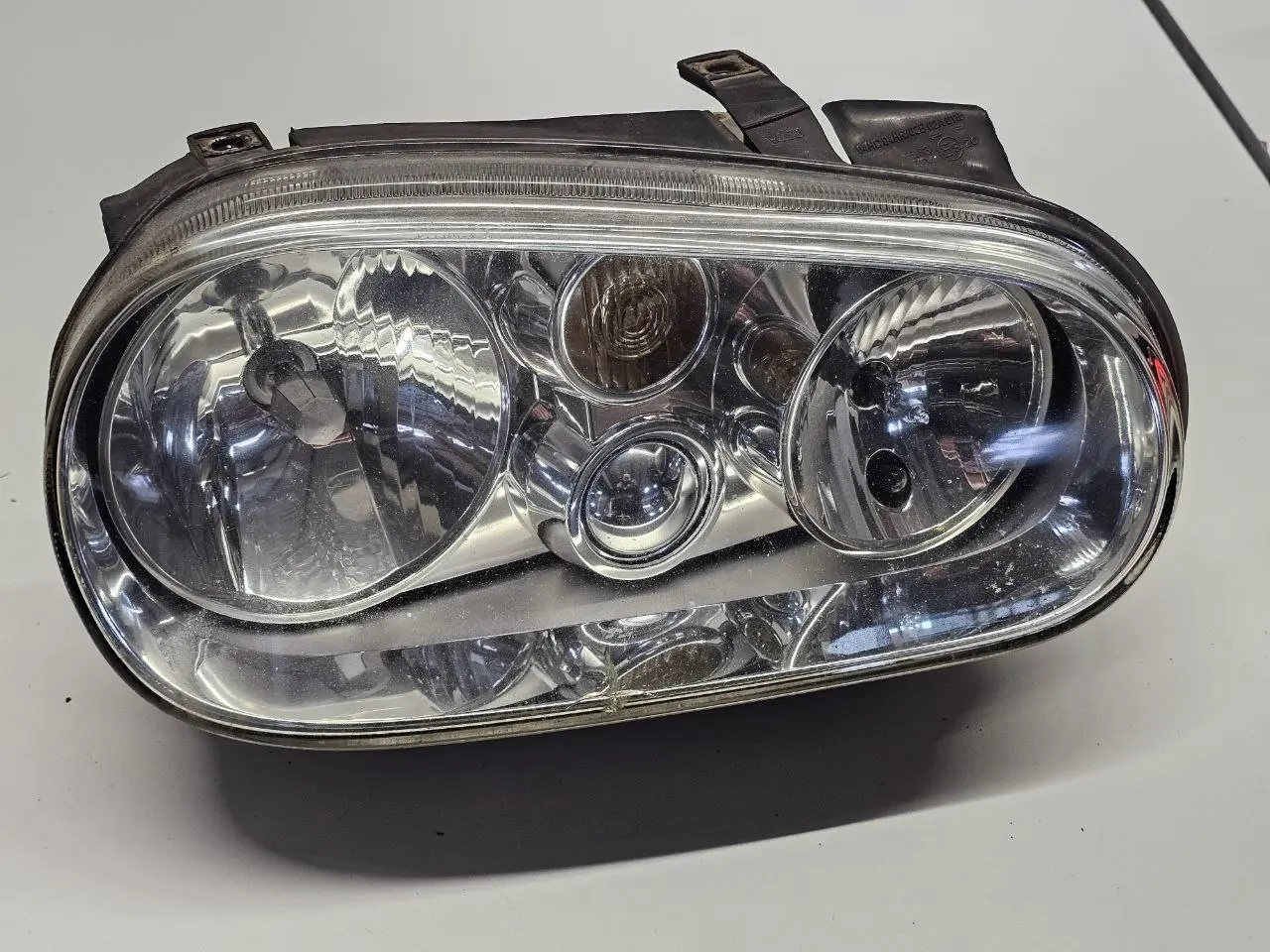 Scheinwerfer vorne rechts VW Golf 4 1,6 1J1 2000 1J1941016B