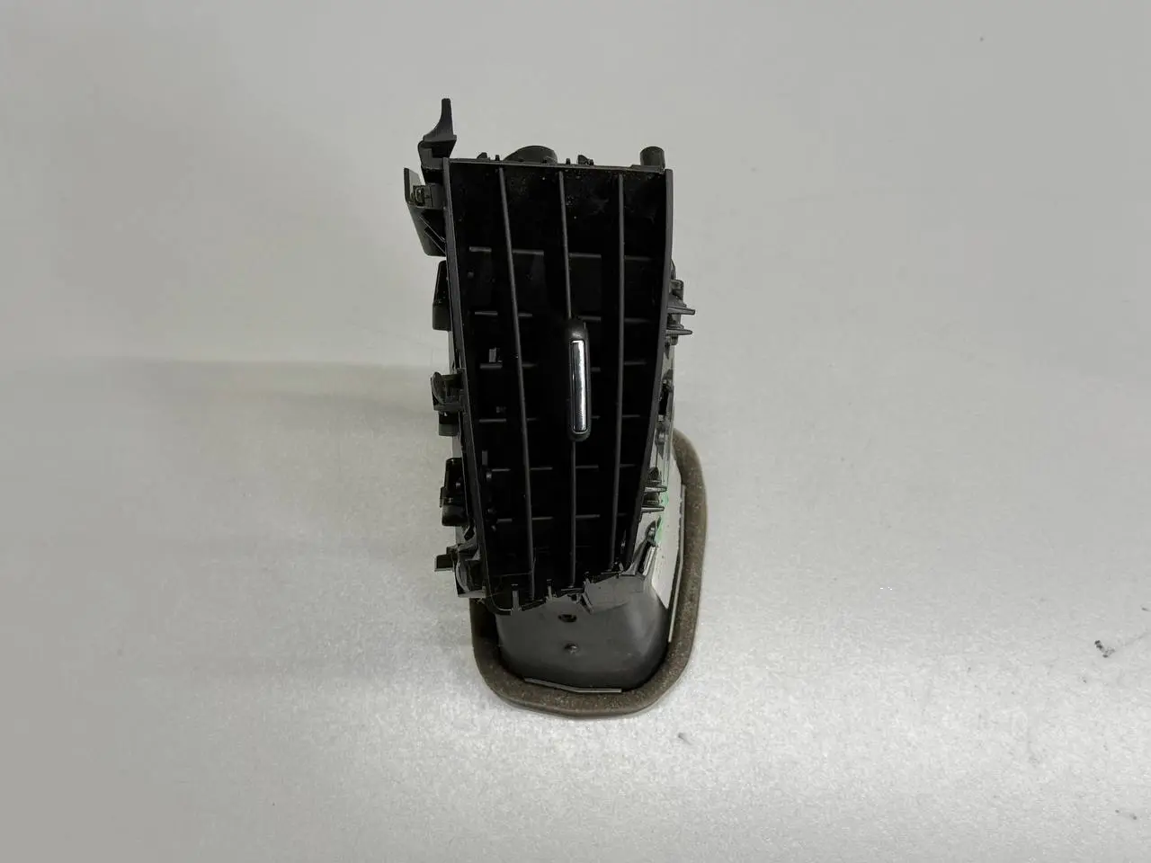 Front Links Armaturenbrett 1.7 CDTI OPEL ASTRA-J 2011 13300564