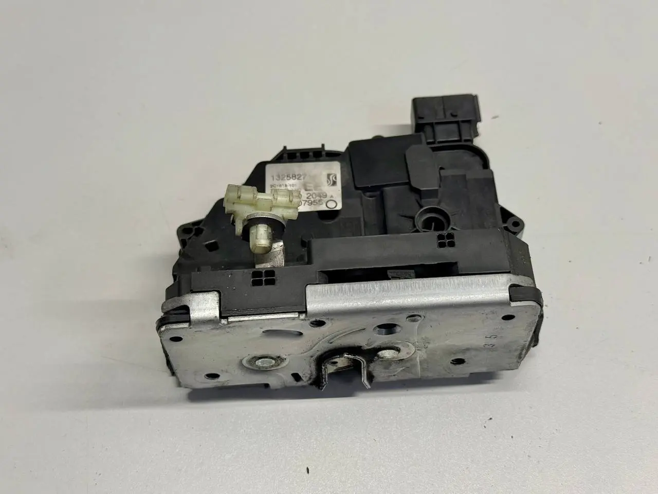 Türschloß vorn links mit Zentralverriegelung Opel Corsa D 2009 13258271