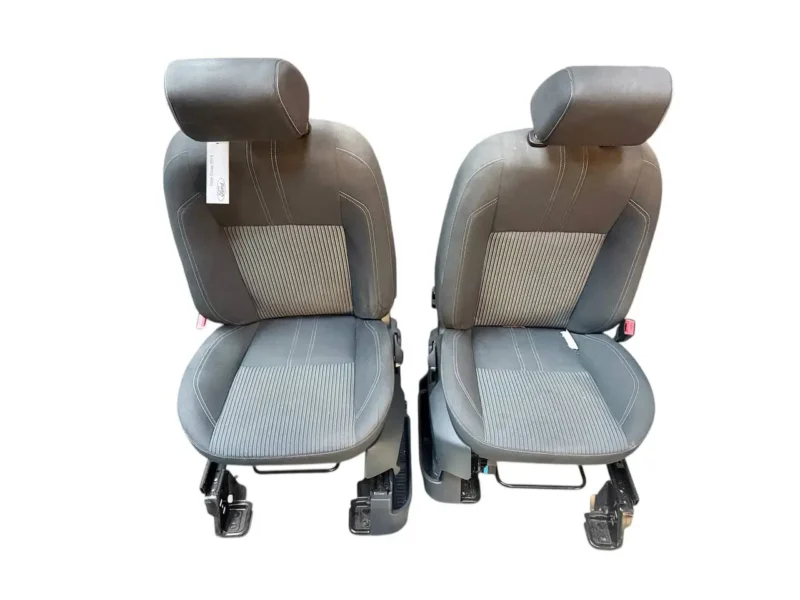 Stoffsitze Sitze vorn Fahrersitz Beifahrersitz Links Rechts Ford C-Max 2014 DXA