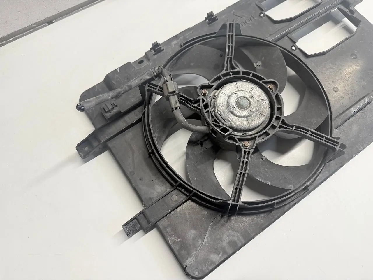 Kühlerlüfter Elektrolüfter Mitsubishi Colt 2006 1,3 1350A066, 4545001503