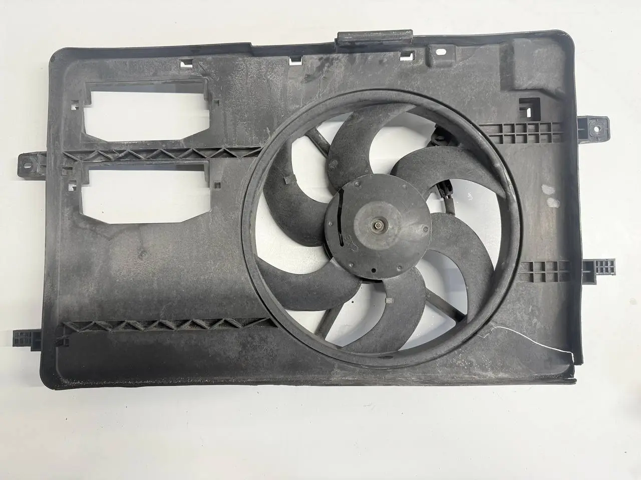 Kühlerlüfter Elektrolüfter Mitsubishi Colt 2006 1,3 1350A066, 4545001503