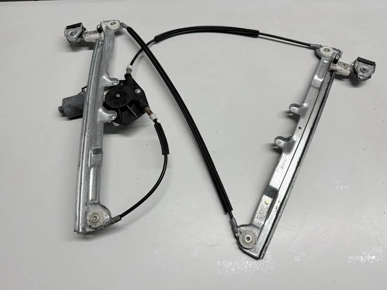 Fensterheber Motor vorne links Mitsubishi Colt 2006 1,3 0130822206