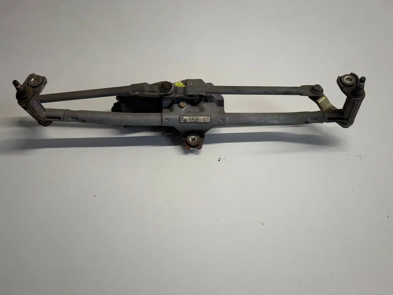 Scheibenwischermotor mit Gestänge und VW New Beetle 1C1 2004 1C1955023