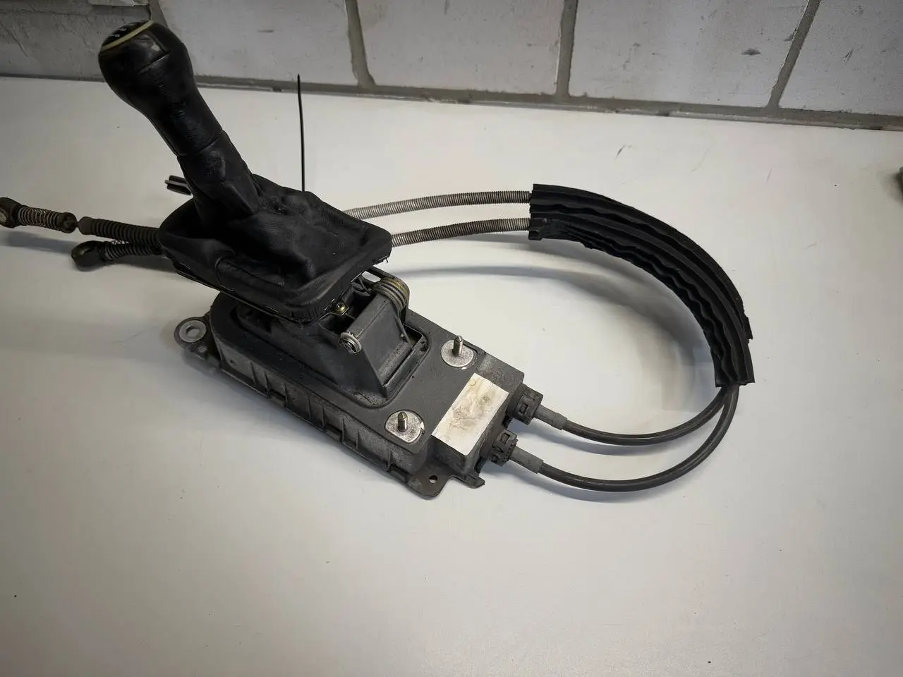 Seilzugschaltung Schalthebel Schaltmechanik VW New Beetle 1C1 1.4 2004 1J0711061