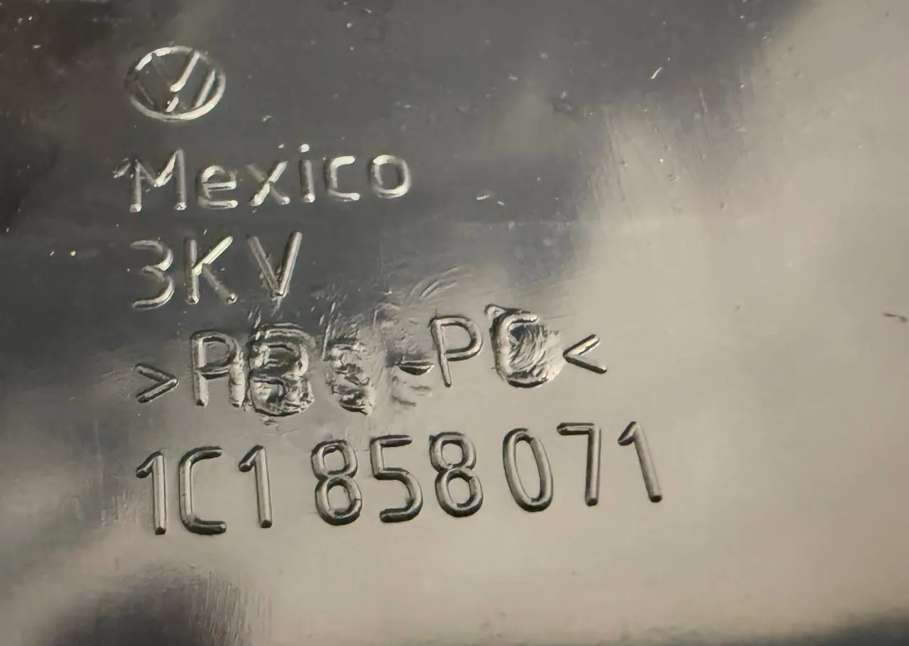 Mittelkonsole luftdüsen warnblinker schalter VW New Beetle 1C1 1.4 2004 1C085307