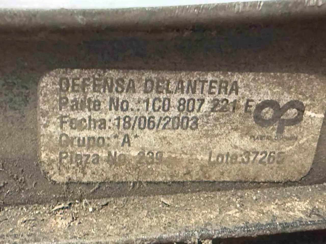 Stoßstange vorn VW New Beetle 1C1 1C0807221 FC: LD7X