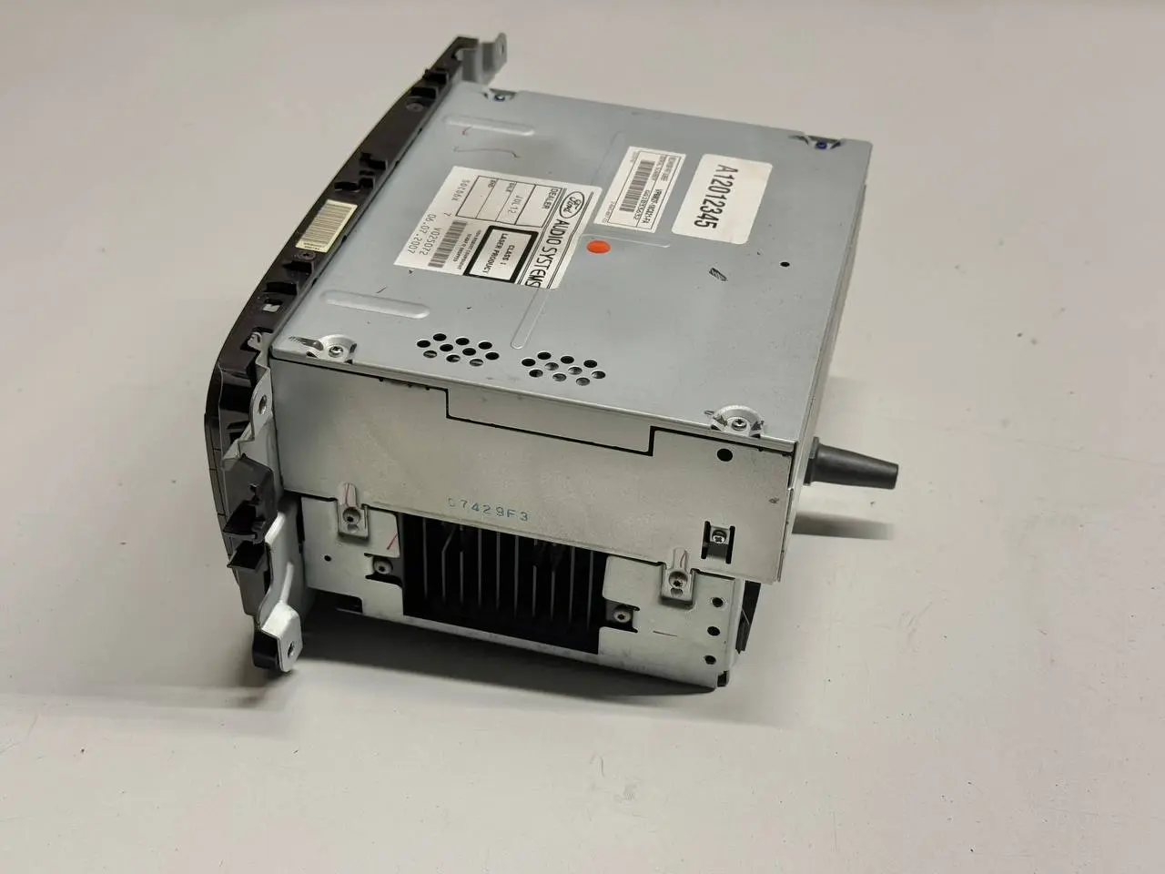 Audiosystem Sony Radio CD FORD Mondeo CA2 2.0L TDCi 2008 VP6M2F18C821FA