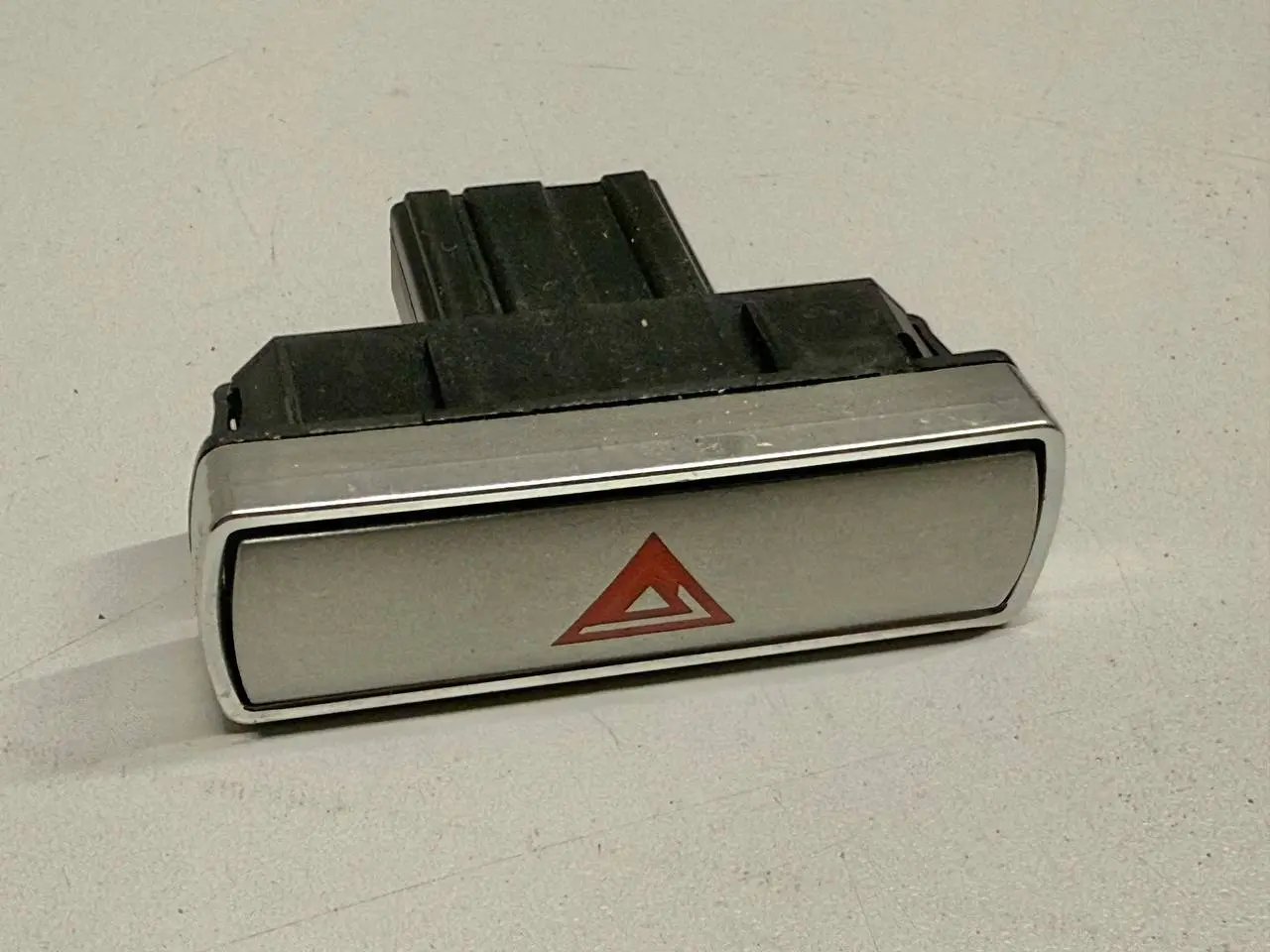 Schalter Warnblinkanlage original FORD Mondeo CA2 2.0L TDCi 2008 6M2T13A350AA