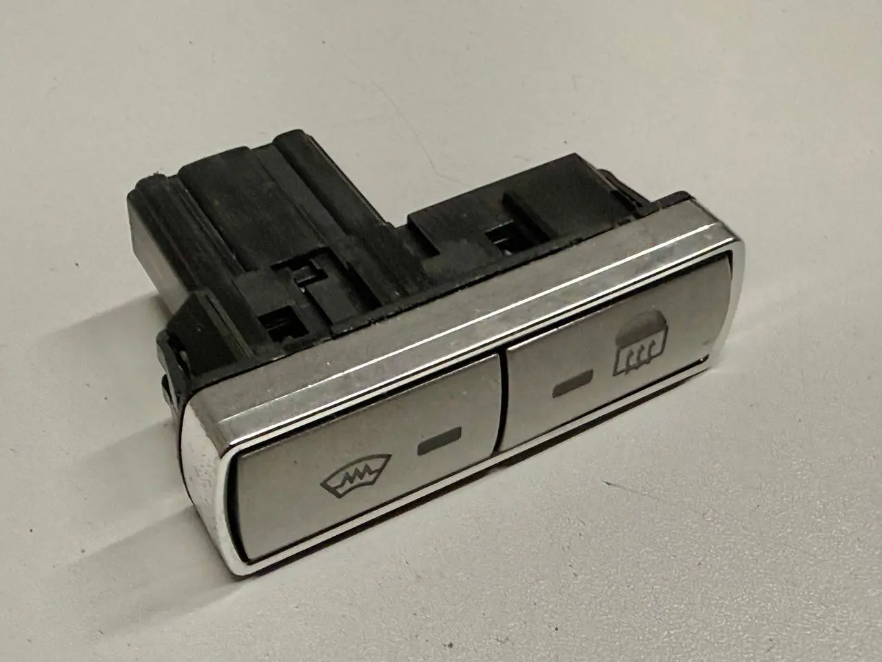 Heizschalter Front- und Heckscheibe FORD Mondeo CA2 2.0L TDCi 2008 6M2T18K574AC