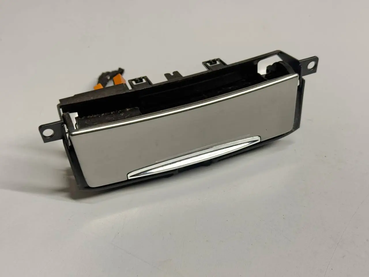 Aschenbecher innen guter Zustand FORD Mondeo CA2 2.0L TDCi 2008 7S71A04788EBSMIM